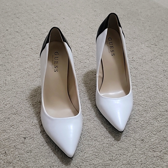 NWOT Guess black and White 4 inches sexy heeled shoes - Picture 3 of 10